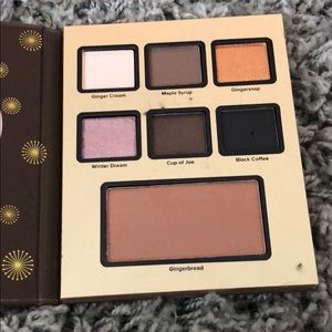 Too faced gingerbread cookie Christmas